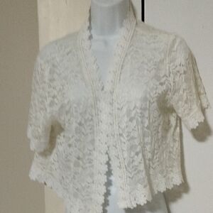 Chic Lace Women Shrug - White